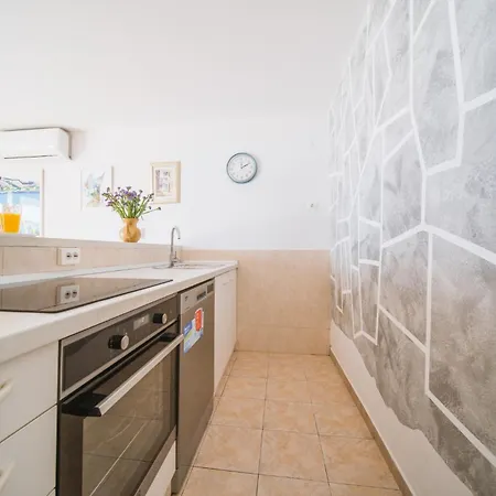 By The Sea Lumbarda, Korcula - 135 *